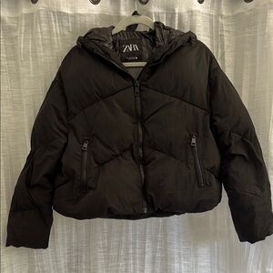Zara Women's Black Puffer Jacket